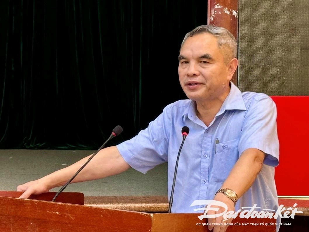 Ông Mai Trung Hưng - Phó Giám đốc Sở Xây dựng Bà Rịa - Vũng Tàu công bố các thông tin quy hoạch.