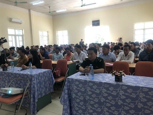 Hội nghị tuyên truyền thực hiện việc tang của đồng bào Mông.