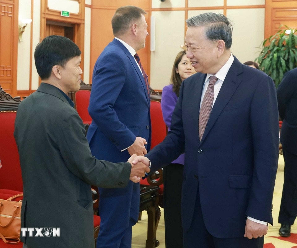 Tổng Bí thư Tô Lâm với các đại biểu. (Ảnh: Thống Nhất/TTXVN)