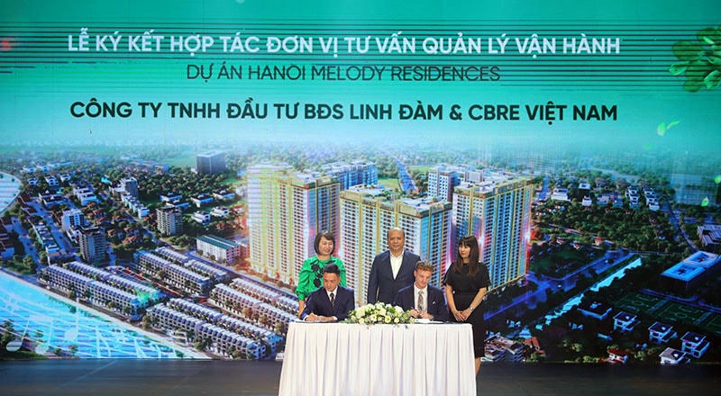 Lễ ký kết hợp tác vận hành dự án Hanoi Melody Residences với CBRE Việt Nam.