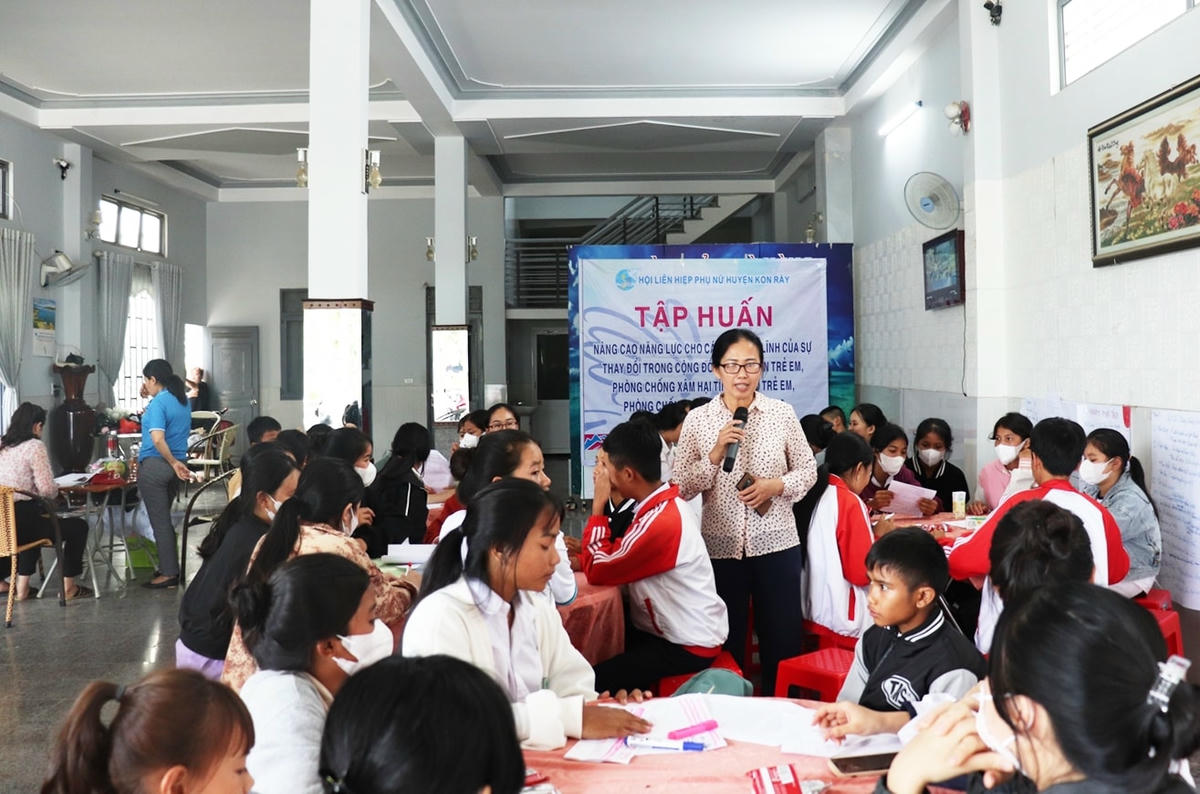 Tập huấn nâng cao năng lực cho các thành viên Câu lạc bộ thủ lĩnh.