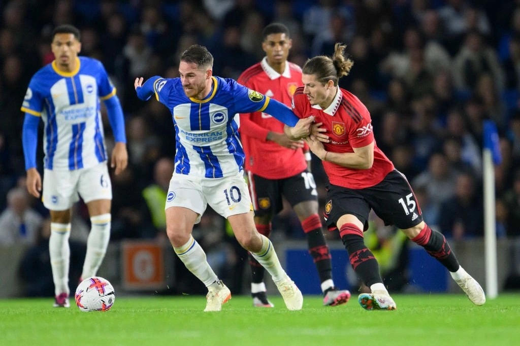 Man Utd gặp nhiều khó khăn trên sân Brighton (Ảnh: GI).