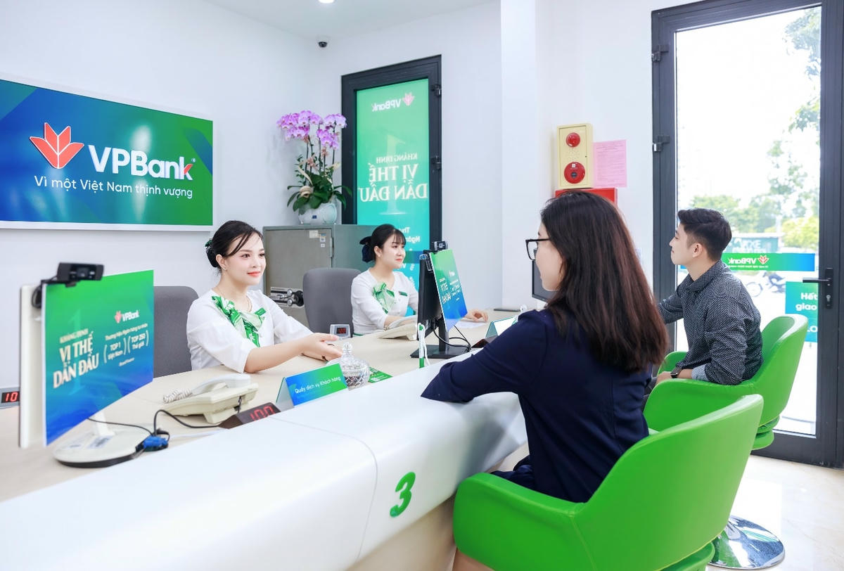 VPBank không ngừng nâng cao chất lượng dịch vụ.