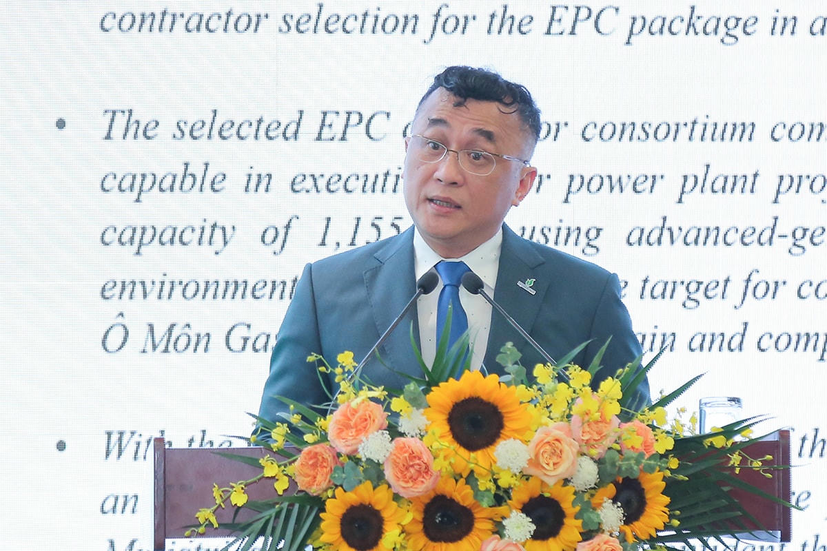 Phó Tổng Giám đốc Petrovietnam Phan Tử Giang phát biểu tại lễ ký