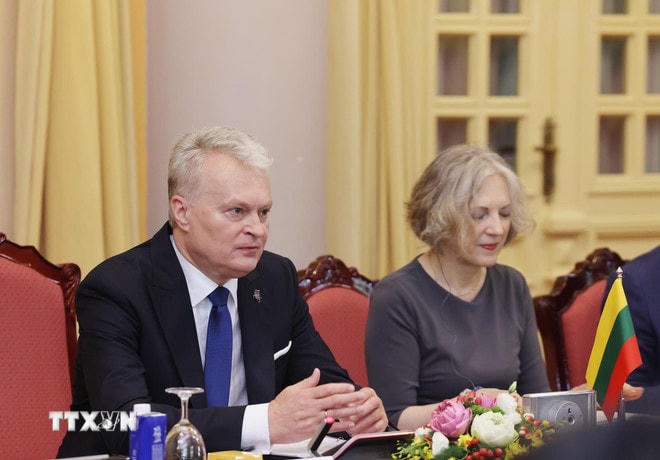 ttxvn-chu-tich-nuoc-luong-cuong-hoi-dam-voi-tong-thong-litva-gitanas-nauseda-8087127-3.jpg