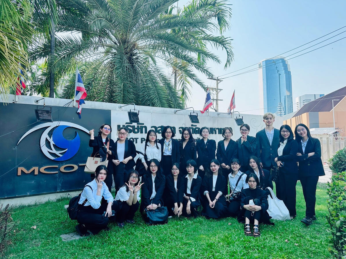 z4879726750807_647973962eed7257718ff97cad275996