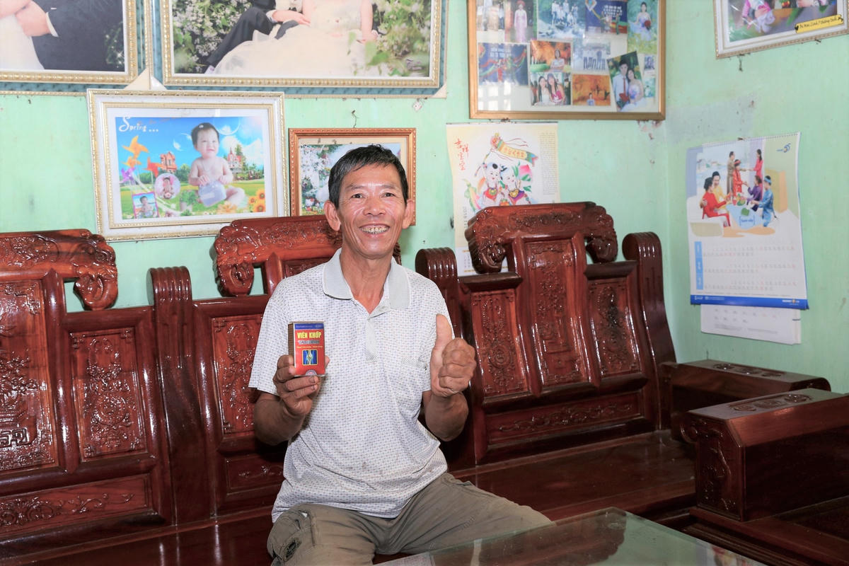 Ông Dũng “chiến thắng” bệnh xương khớp nhờ Viên khớp Tâm Bình.