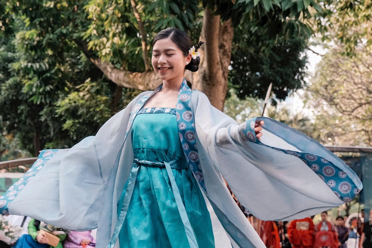 Le hoi thiet ke sang tao 4