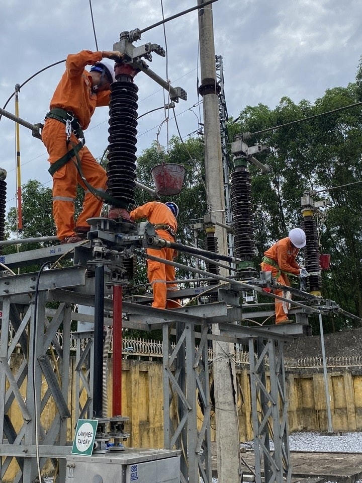 Ngoài hoạt động ở Công ty, nhiều hoạt động văn hoá, văn nghệ, thể dục, thể thao sẽ diễn tại các Điện lực trực thuộc.