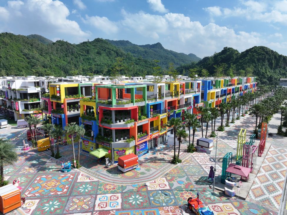 Villashop sở hữu vỉa hè lên tới 33m, thuận tiện đáp ứng nhu cầu kinh doanh