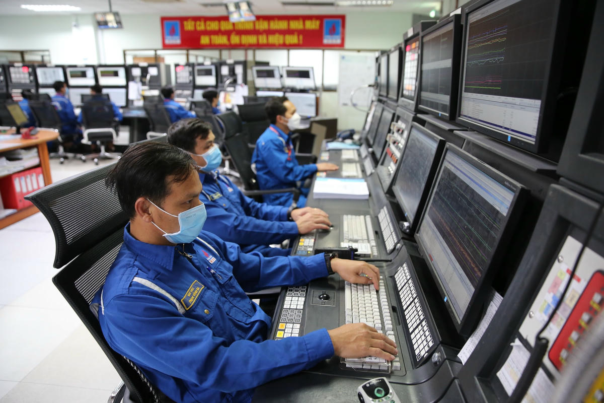 Nhân sự BSR đã hoàn toàn làm chủ công nghệ lọc hóa dầu.