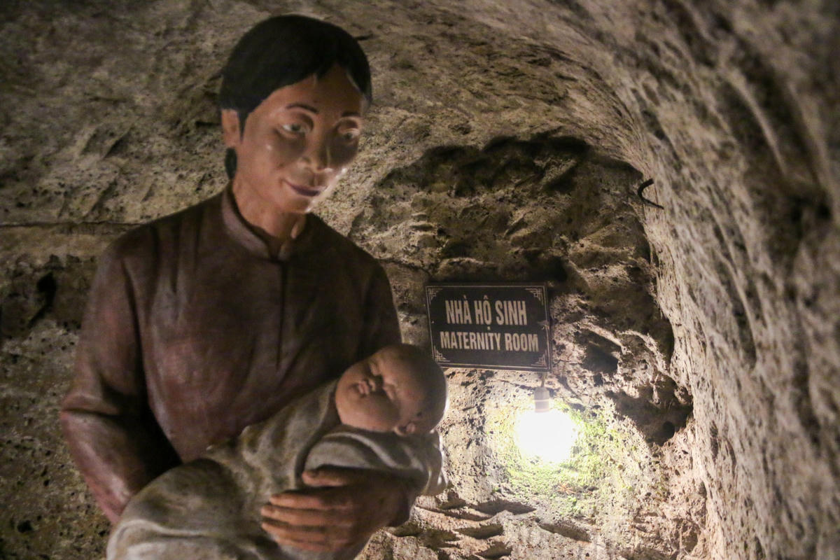 Đặc biệt, tại nhà hộ sinh của Địa đạo Vịnh Mốc đã có 17 trẻ em ra đời an toàn từ năm 1965 - 1972.