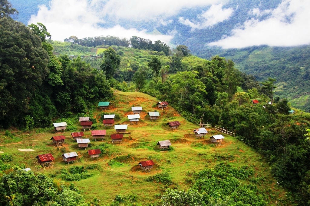 Quảng Nam phấn đấu đến năm 2025 sẽ sắp xếp, ổn định dân cư cho 7.821 hộ đồng bào DTTS.