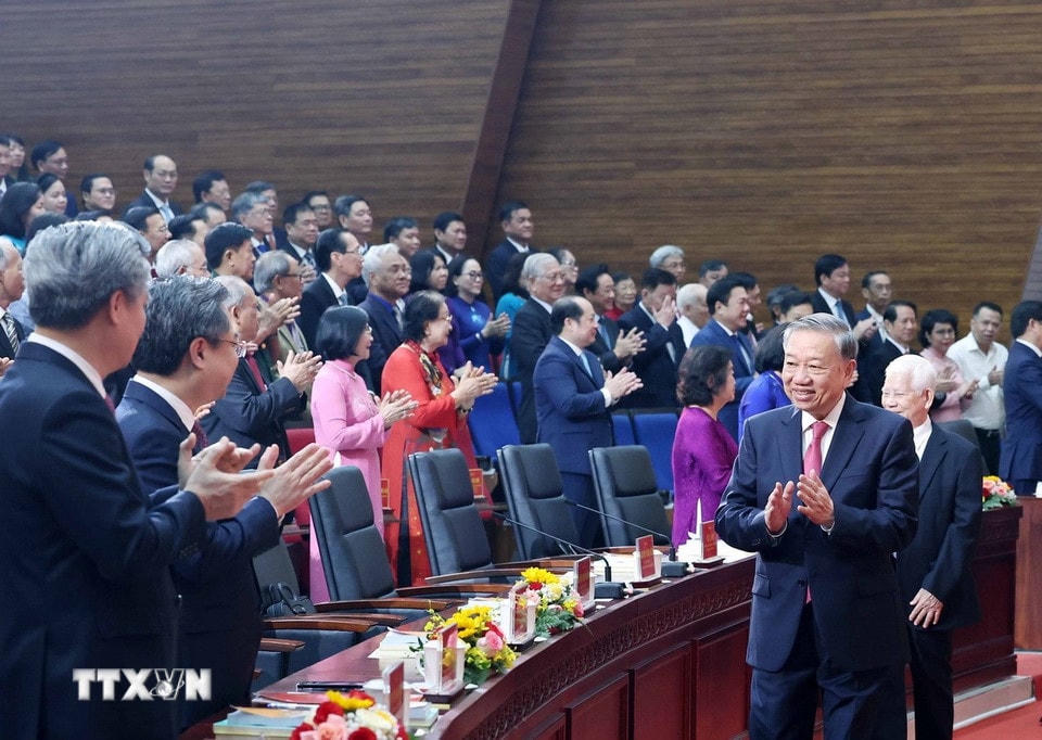 Tổng Bí thư Tô Lâm dự Lễ Công bố Nghị quyết sáp nhập đơn vị hành chính tại Thành phố Hồ Chí Minh. (Ảnh: Thống Nhất/TTXVN)