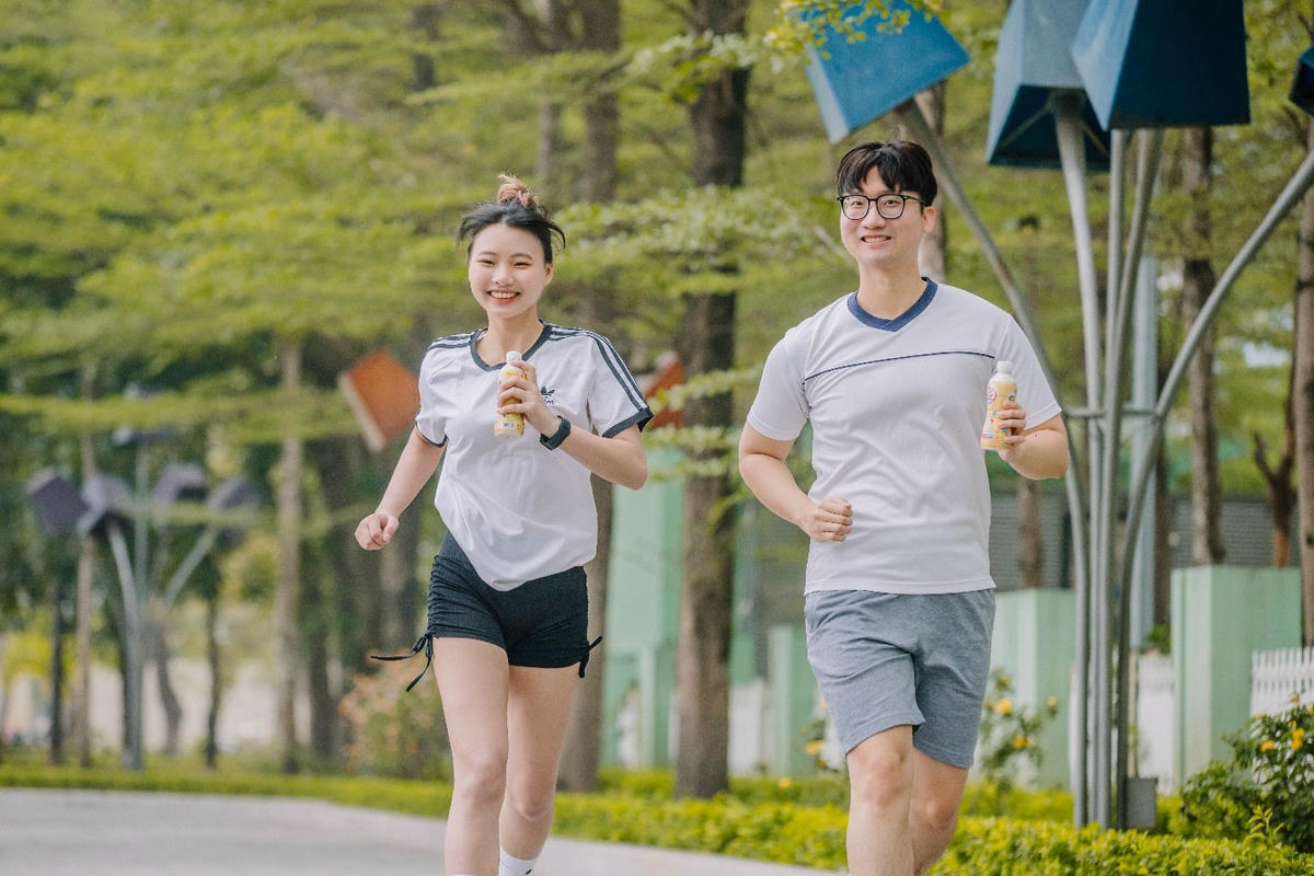 Giới trẻ ngày càng quan tâm đến sức khỏe thể chất lẫn tinh thần.