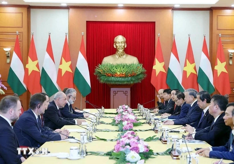 Tổng Bí thư Tô Lâm hội kiến Tổng thống Hungary Sulyok Tamas thăm chính thức Việt Nam. (Ảnh: Thống Nhất/TTXVN)