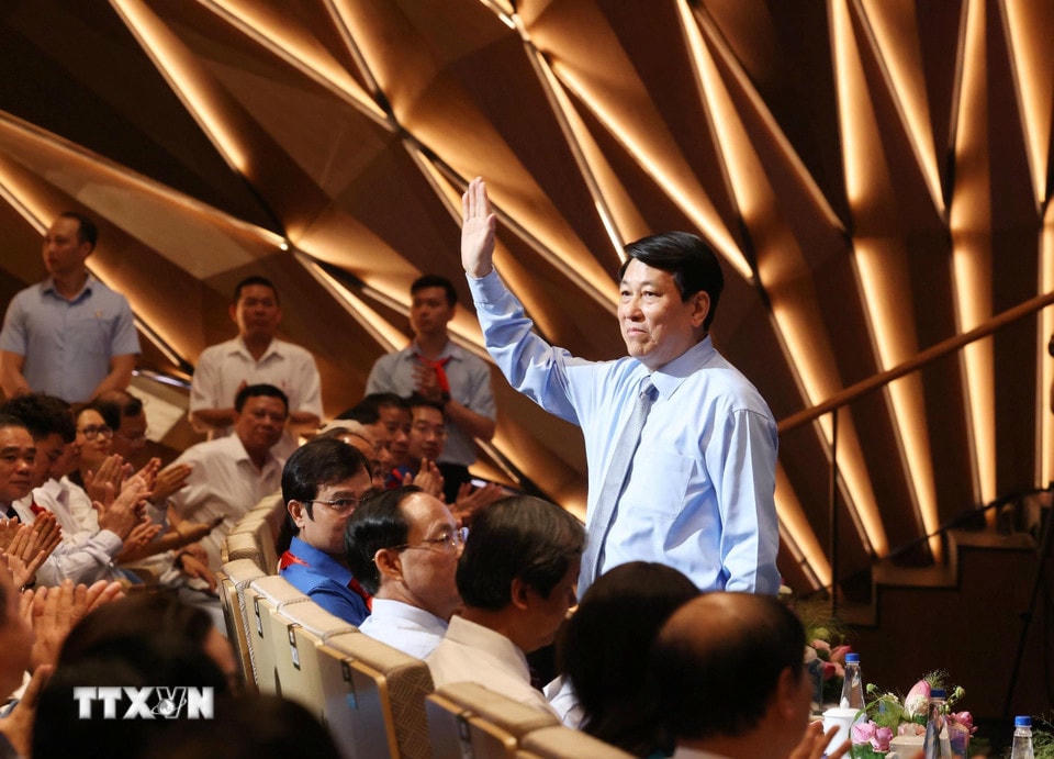 Chủ tịch nước Lương Cường dự Lễ tuyên dương Cháu ngoan Bác Hồ toàn quốc lần thứ X, năm 2025. (Ảnh: Lâm Khánh/TTXVN)