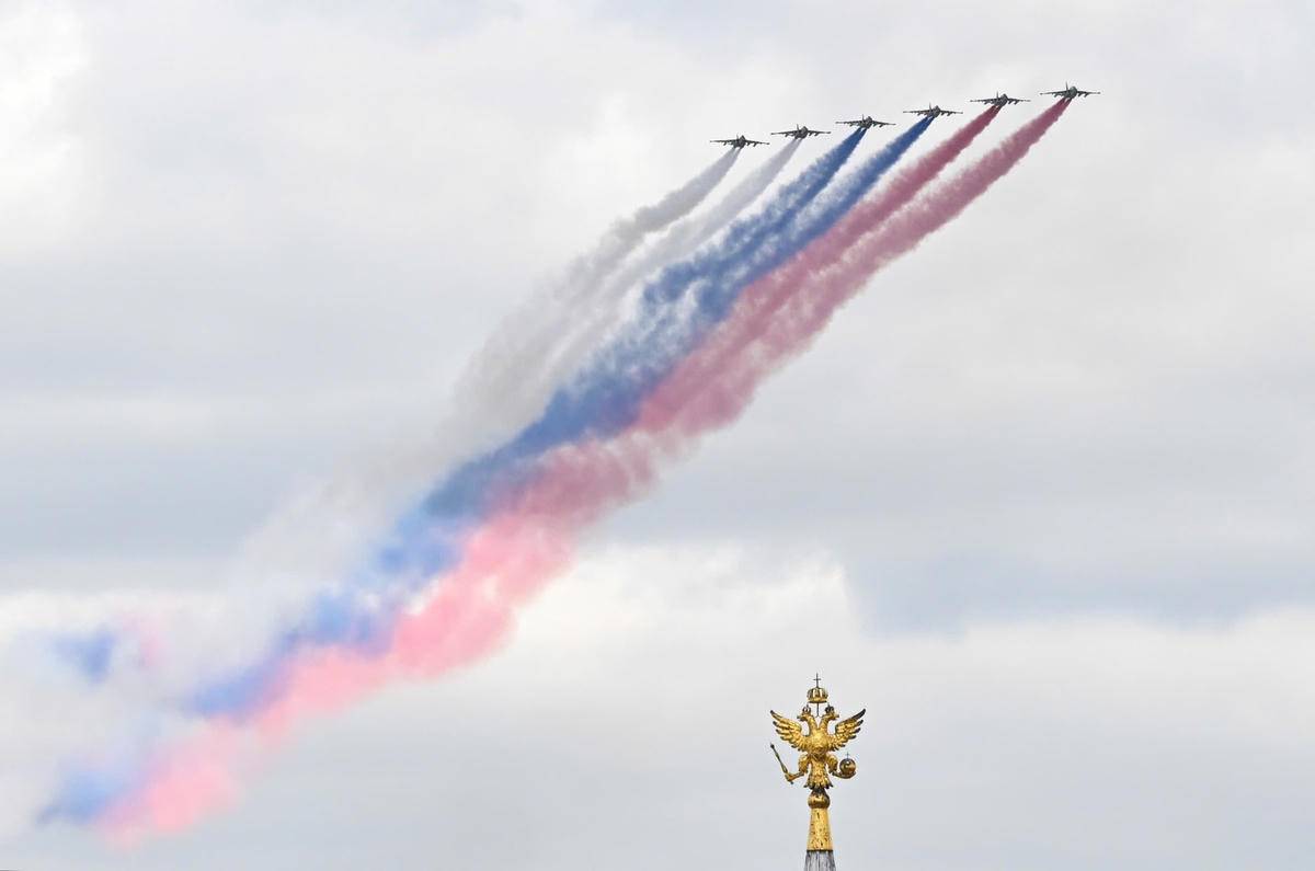 [Ảnh] Sức mạnh quân sự Nga phô diễn tại lễ duyệt binh mừng 80 năm Chiến thắng phát-xít ảnh 17