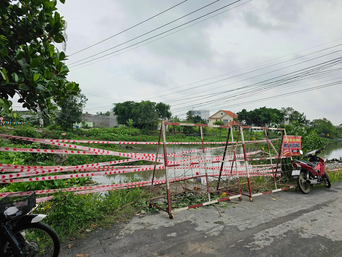 Chính quyền đã căng dây cảnh báo.