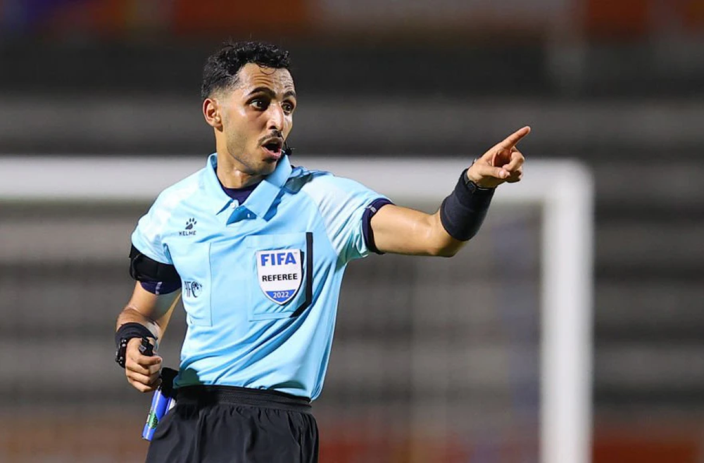 Ông Abdulla Al-Marri, trọng tài người Qatar sẽ bắt chính trận U23 Việt Nam-U23 Kuwait. (Nguồn: Getty Images)