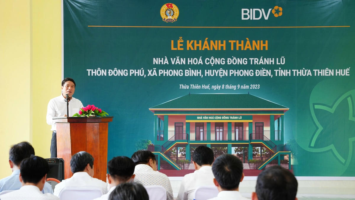 Khánh thành công trình Nhà văn hóa cộng đồng tránh lũ tại Quảng Bình.