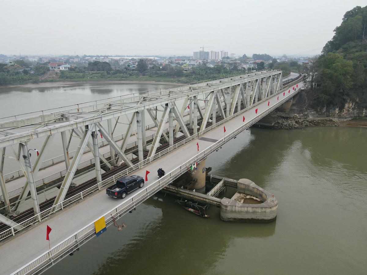 Từ tọa độ lửảnh 1,,,