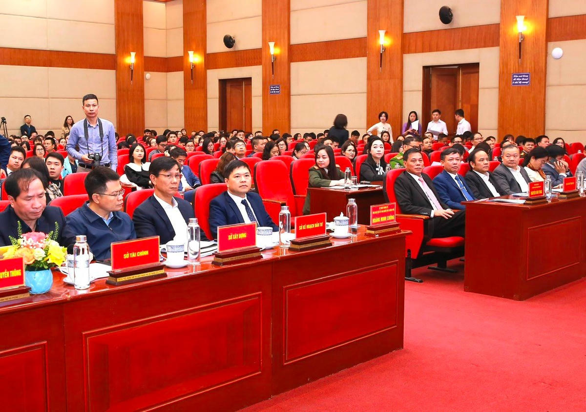 Lãnh đạo TP Hải Phòng tham dự hội nghị