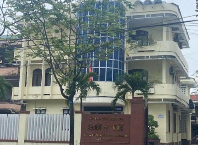 Sở Y tế tỉnh Quảng Trị sẽ trình Hội đồng Nhân dân tỉnh về đề án liên kết với các đơn vị đào tạo, “nuôi” bác sĩ từ giảng đường.