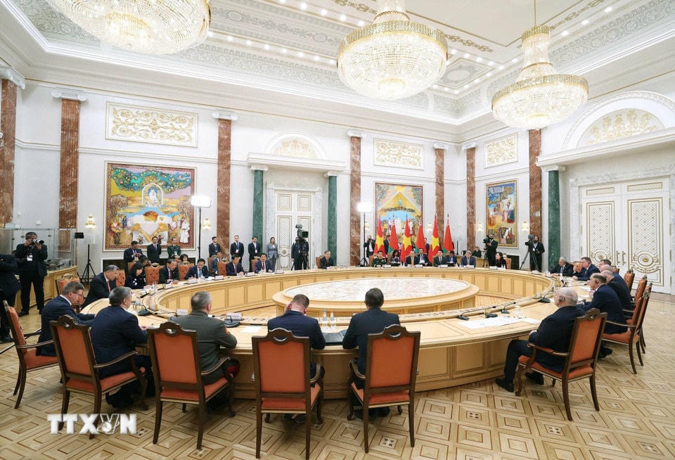 Tổng Bí thư Tô Lâm hội đàm chính thức với Tổng thống Belarus Aleksandr Lukashenko. (Ảnh: Thống Nhất/TTXVN)