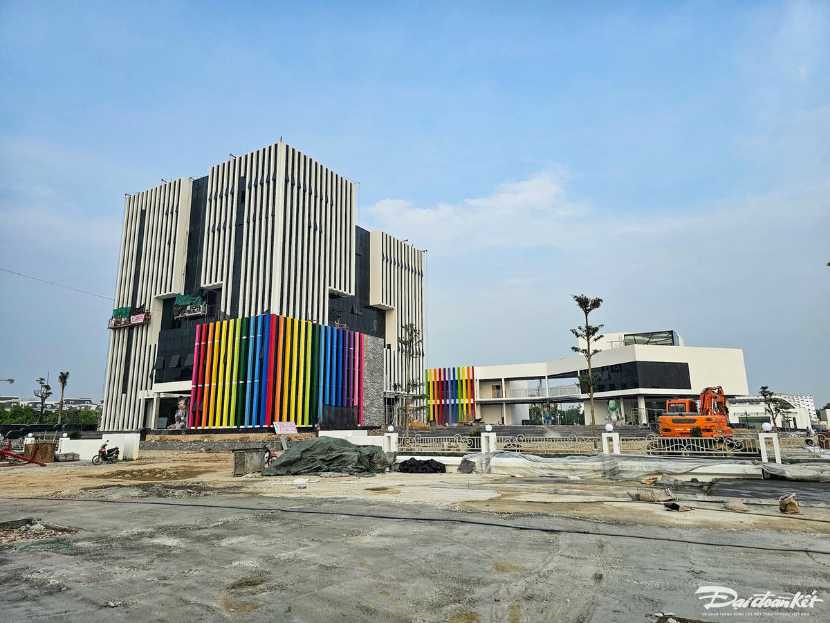 Ông Ngô Đức Nam, Giám đốc BQLDA TP Thanh Hóa cho biết: Đến hiện tại, dự án đã hoàn thành khoảng 90% khối lượng công việc. Ảnh