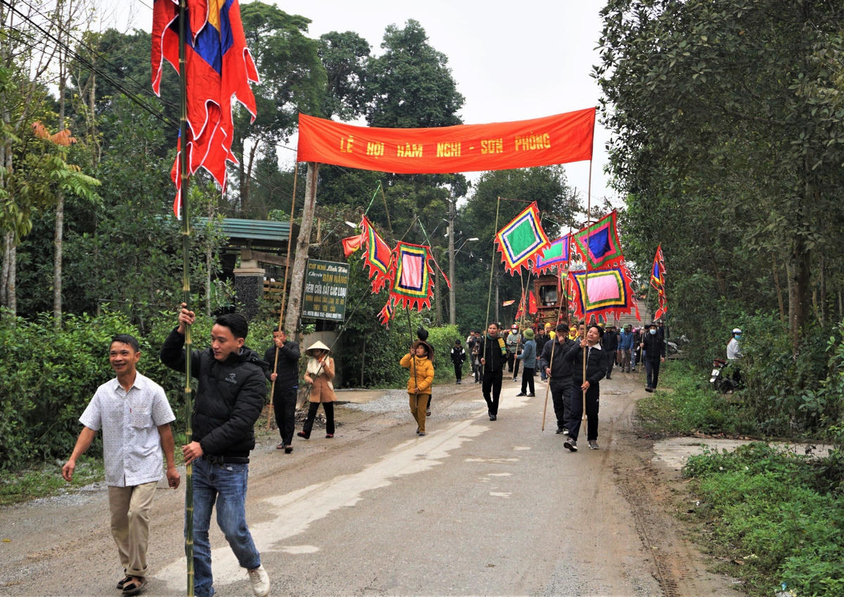 Rước sắc phong và bảo vật của vị vua yêu nước Hàm Nghi