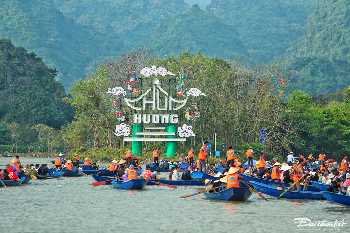 W_chua_huong-le-khanh14.jpg