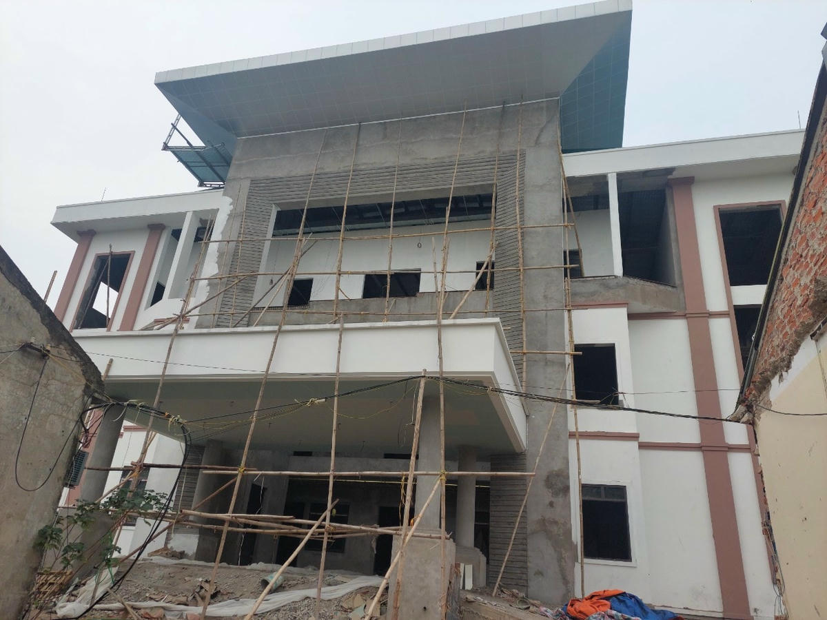 Đến trụ sở làm việc của xã. Ảnh Ngô Hùng