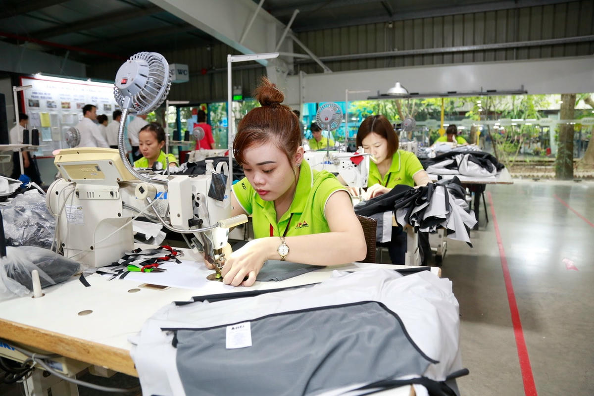 ảnh lương tối thiểu vùng