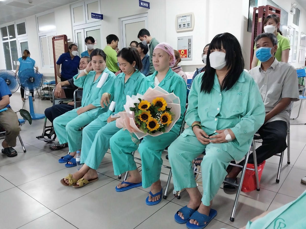 Bác sĩ mong, bệnh nhân ung thư hãy chiến đấu bền bỉ với bệnh tật của mình.