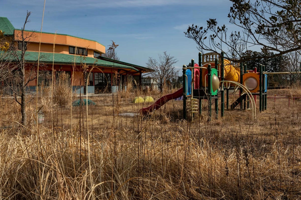 Sau thảm họa, các cộng đồng sầm uất một thời đều bỗng chốc hóa thành những ‘thị trấn ma’. Ảnh: NY Post.