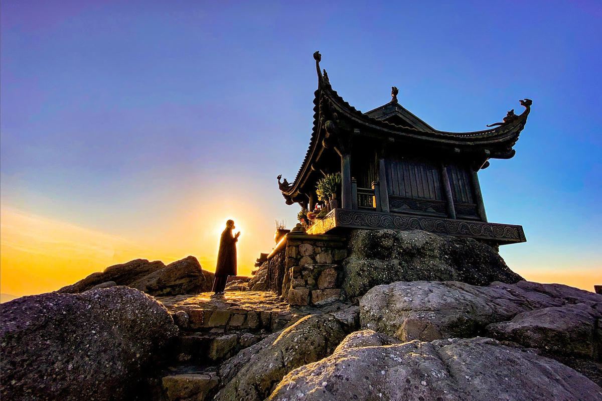 Chùa Đồng trên đỉnh Yên Tử thuộc Quần thể di tích và danh lam thắng cảnh Yên Tử - Vĩnh Nghiêm - Côn Sơn, Kiếp Bạc.