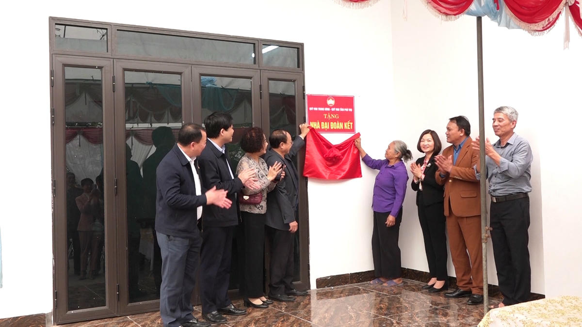 Nhờ được hỗ trợ, ngôi nhà hơn 100m2 đã hoàn thành sau hơn 2 tháng khởi công. Ảnh Hào Bình