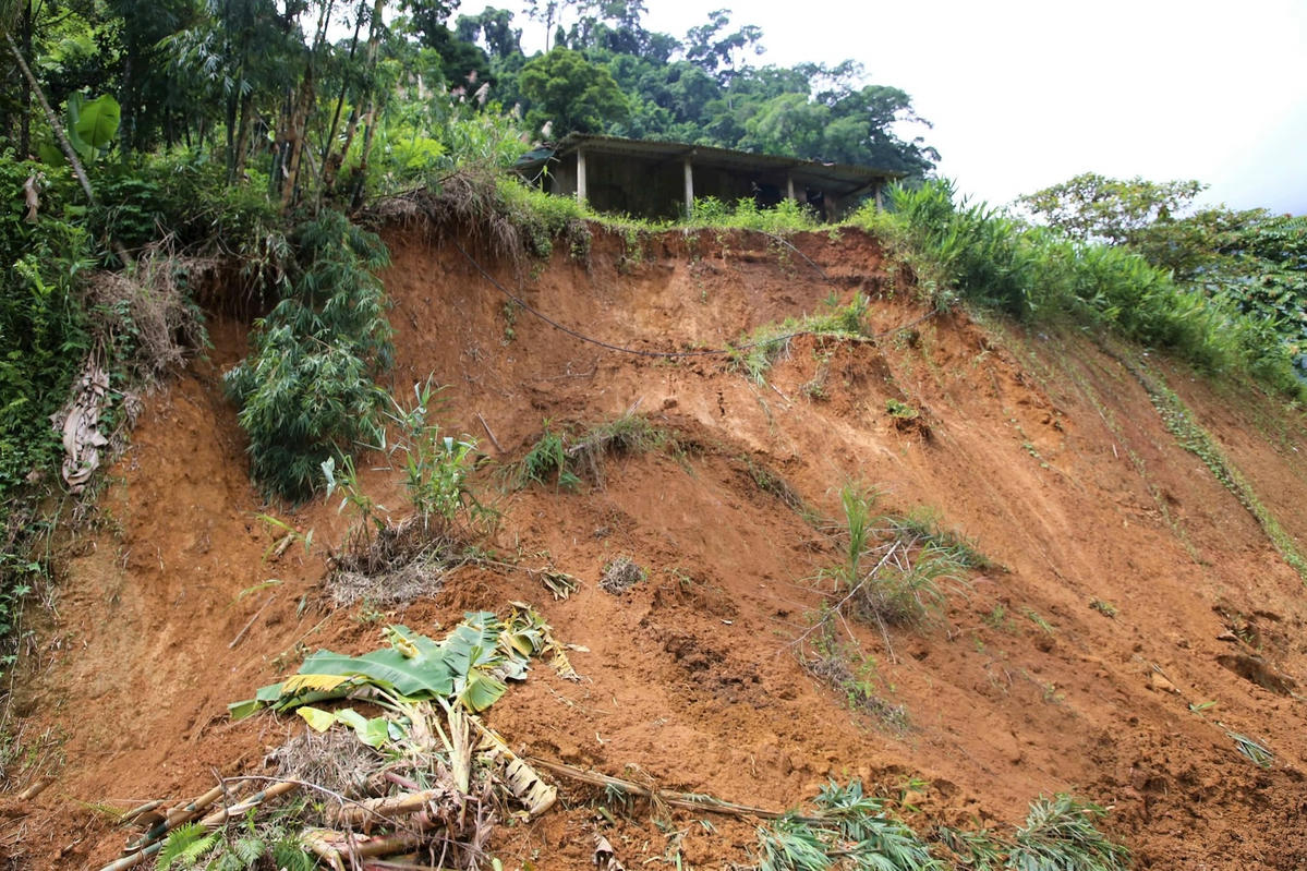 Sạt lở núi đang là nỗi lo của người dân vùng cao Quảng Nam.