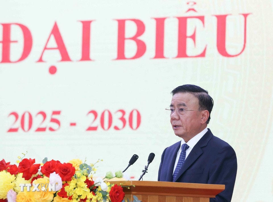 Đồng chí Trần Cẩm Tú, Ủy viên Bộ Chính trị, Thường trực Ban Bí thư, Bí thư Đảng ủy các cơ quan Đảng Trung ương phát biểu chỉ đạo Đại hội. (Ảnh: Phương Hoa/ TTXVN)