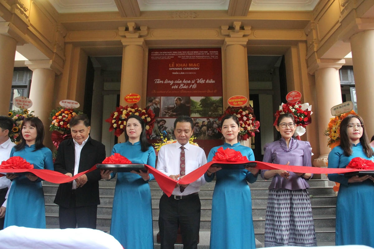 Triển lãm chính thức diễn ra