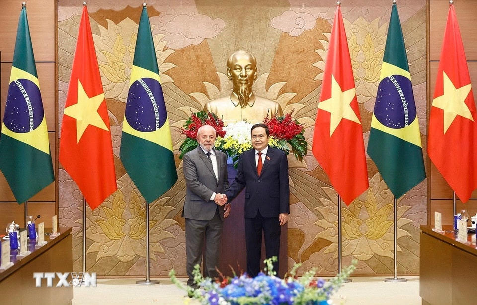 Chủ tịch Quốc hội Trần Thanh Mẫn hội kiến Tổng thống Cộng hòa Liên bang Brazil Luiz Inácio Lula da Silva. (Ảnh: Doãn Tấn/TTXVN)