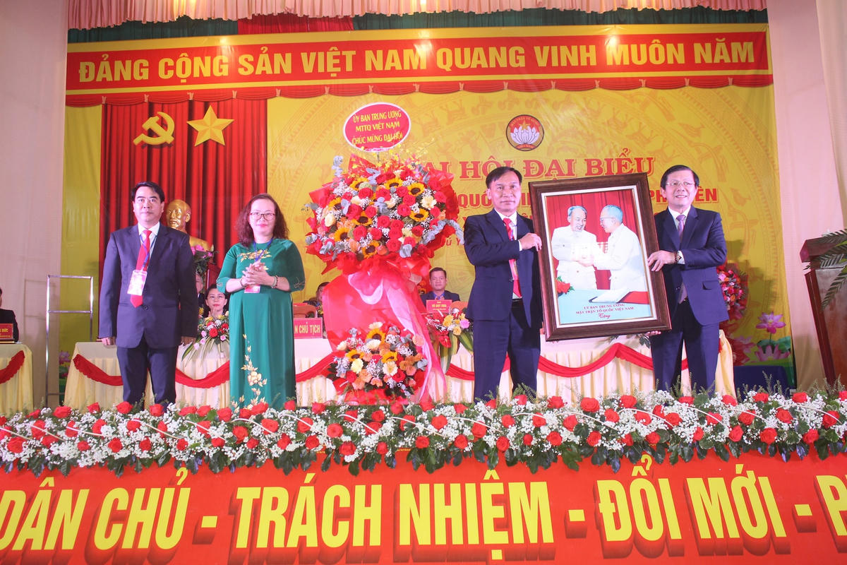 pho-chu-tich-nguyen-huu-dung-tang-dai-hoi-tam-hinh-bac-ho-bac-ton.-2-.jpg