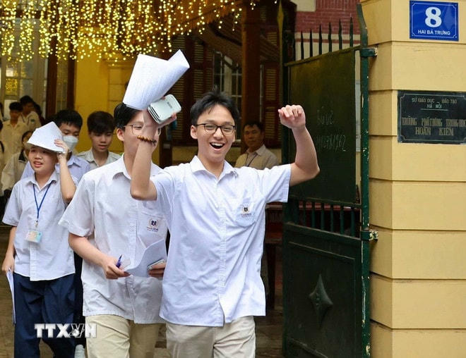 Ảnh minh họa. (Ảnh: Hồng Đạt/TTXVN) ttxvn-tuyen-sinh-lop-10-9500.jpg