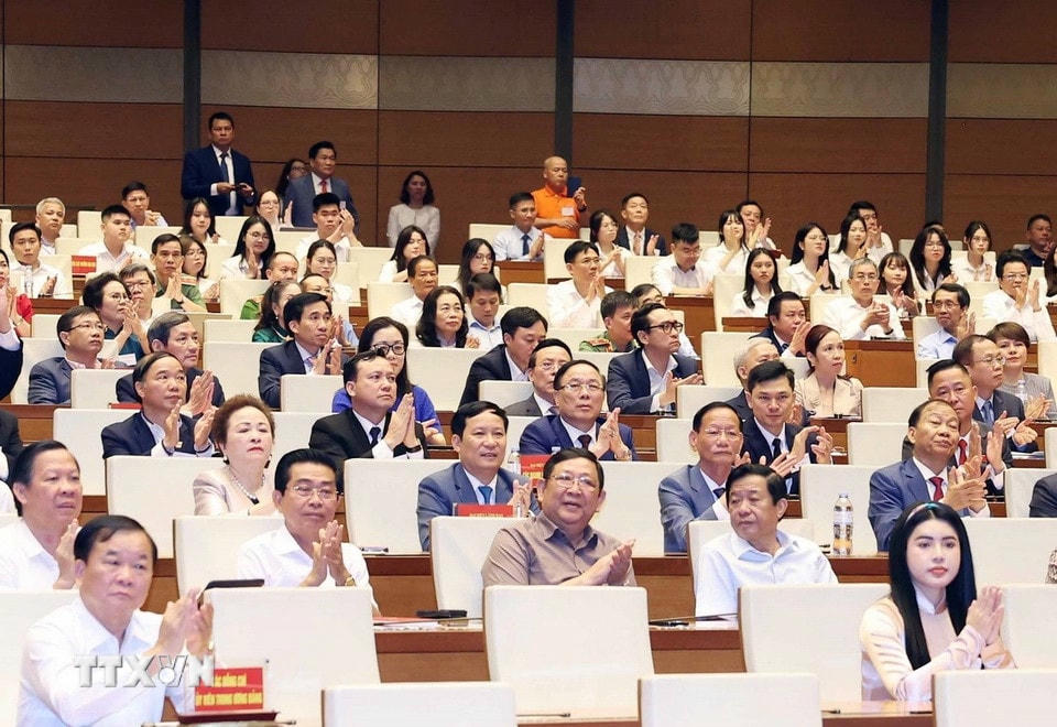 Các đại biểu dự hội nghị tại điểm cầu chính Hội trường Diên Hồng, Nhà Quốc hội. (Ảnh: Thống Nhất/TTXVN)