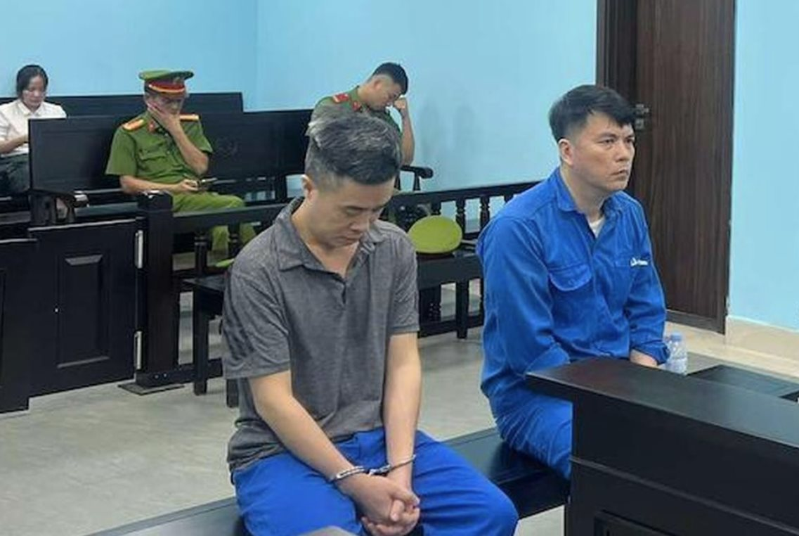 Giả quen cán bộ cấp cao, hai