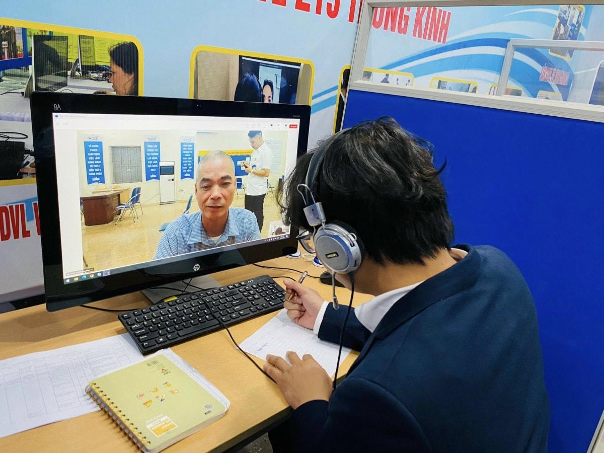 anh bai Thi truong lao dong