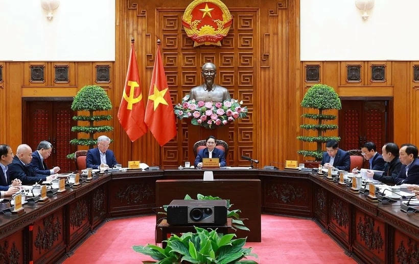 Thủ tướng Phạm Minh Chính chủ trì cuộc họp với Ban Chỉ đạo về rà soát, tháo gỡ khó khăn, vướng mắc liên quan đến các dự án để nghe báo cáo đánh giá tình hình, tìm giải pháp tháo gỡ khó khăn, vướng mắc đang tồn đọng sáng 30/3/2025. (Ảnh: Dương Giang/TTXVN)