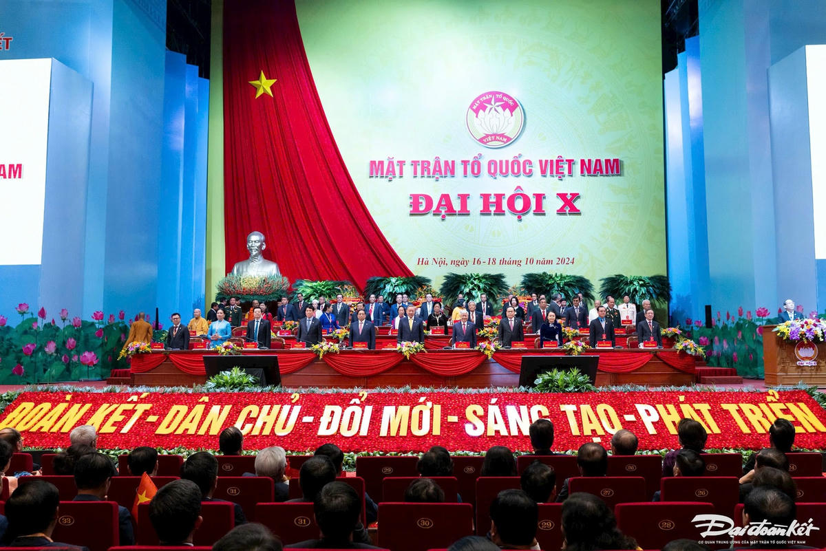 Đoàn Chủ tịch Đại hội. Ảnh: Quang Vinh.