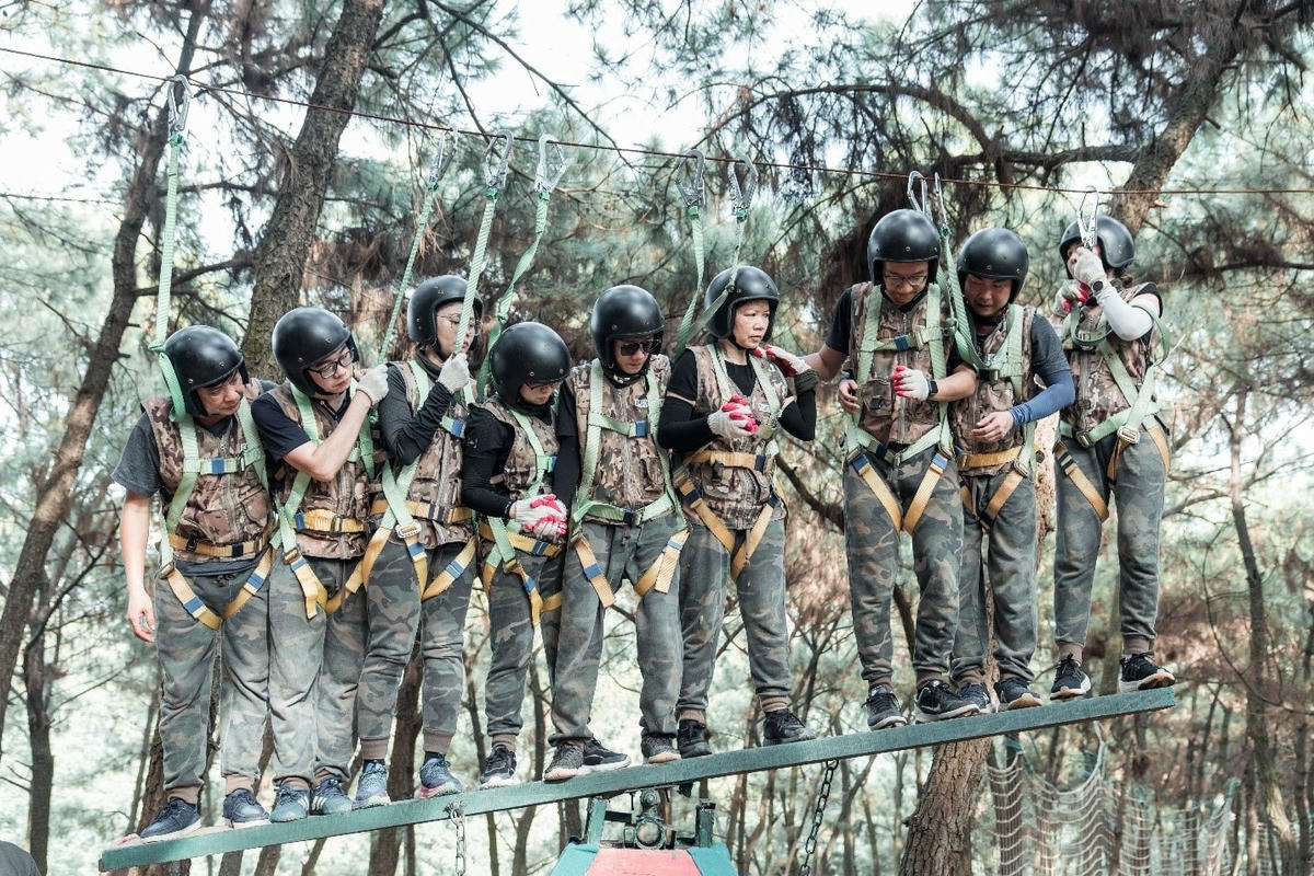 ROX Group đầu tư chuyên sâu vào nền tảng con người và công nghệ - 2